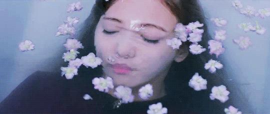 搞笑gif趣图舔冰激凌,少林龙爪手搞笑图片图文