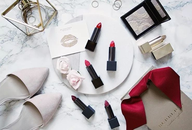 最显白的十支大牌口红,2019最火的100支口红全试色