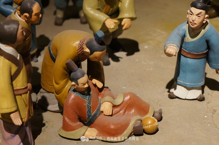 琉璃、课本、足球，博物馆也能玩嗨