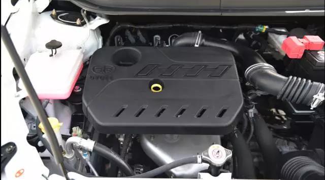 骏派d601.8自动挡怎么样,一汽森雅r7和骏派d60哪个好