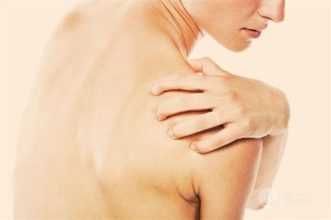 骨质疏松症的诊断标准与治疗方案,骨质疏松的诊断要点和治疗方法是