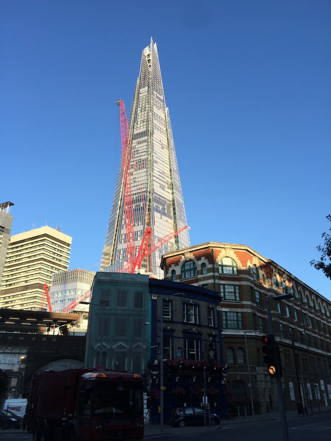 【已完结】英格兰苏格兰18日游记——美景、历史、足球、文化全体验(含挡风玻璃损坏以及车胎被扎处理经过)