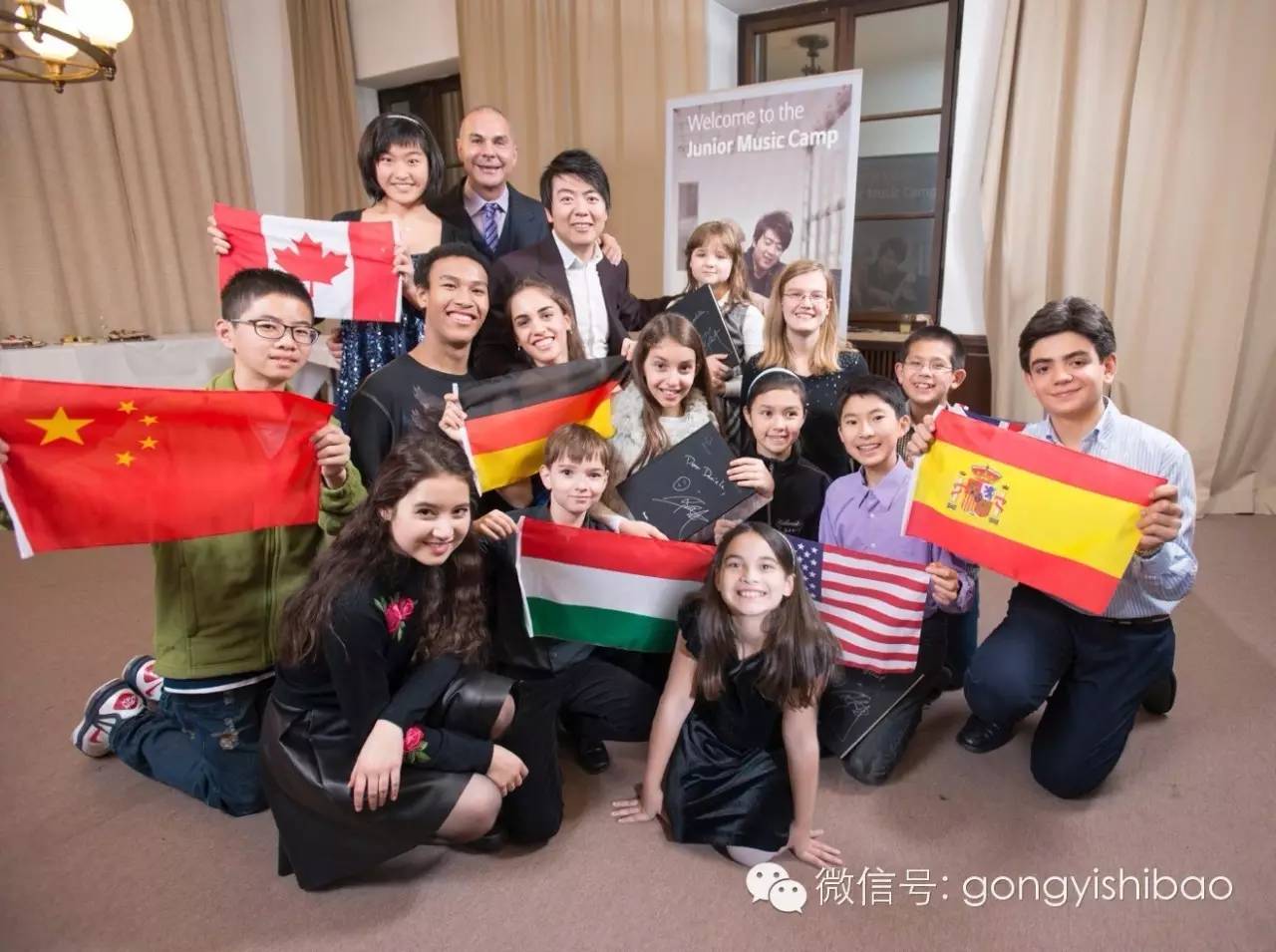 郎朗参加公益活动,特约嘉宾朗朗