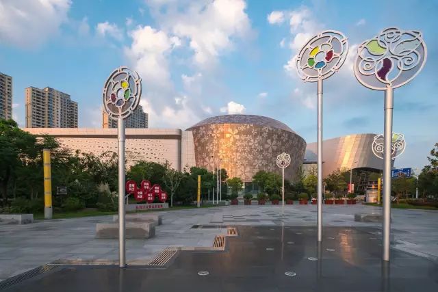 南京江宁附近哪里有书店,江宁龙湖天街西西弗书店