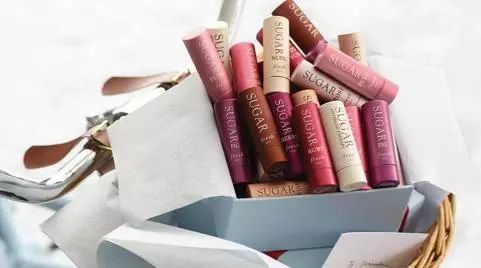 润唇膏红黑榜2021,公认好用带颜色的润唇膏