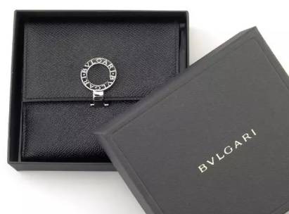 一个美国家庭一个月花销多少,一个美国的家庭