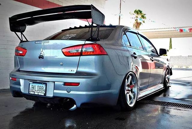 三菱evo对比翼神evo,三菱翼神改evo多少钱