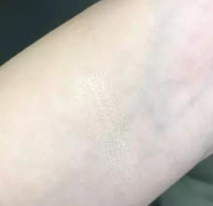 五十块钱买一个香奈儿,一万块钱香奈儿能买到啥