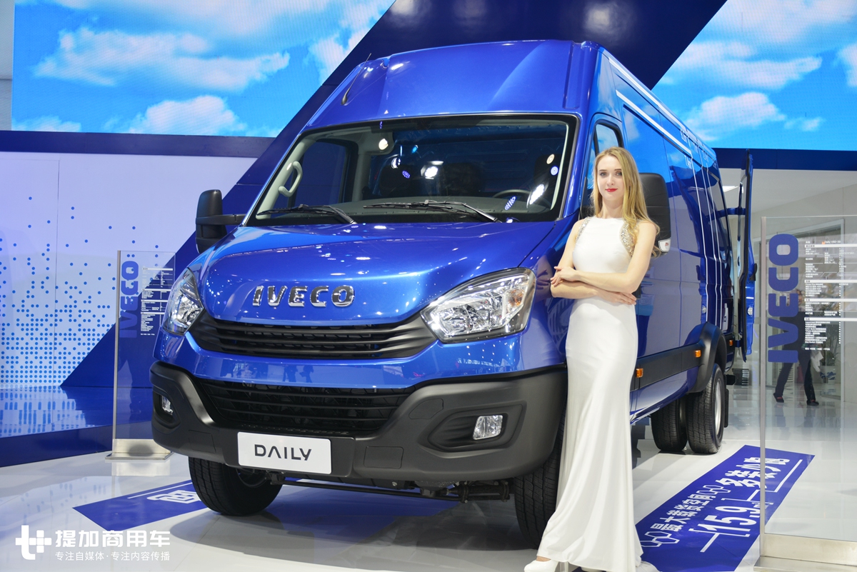 依维柯欧胜双排轻卡最新款,依维柯daily欧胜3座