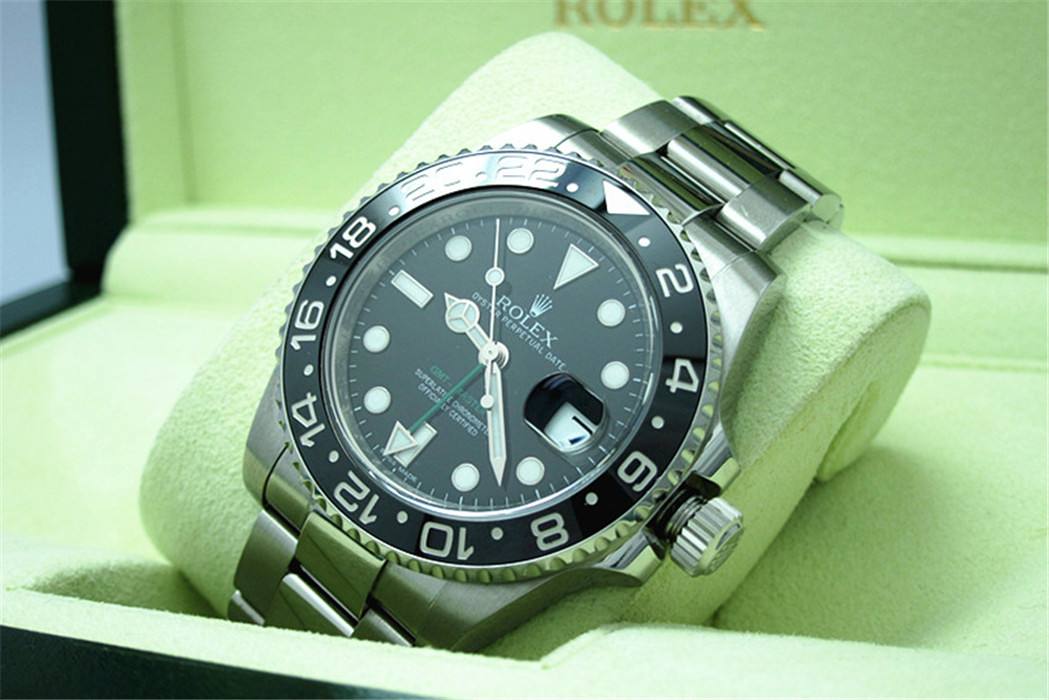 手表的保修卡是什么样的啊,揭秘手表保修卡