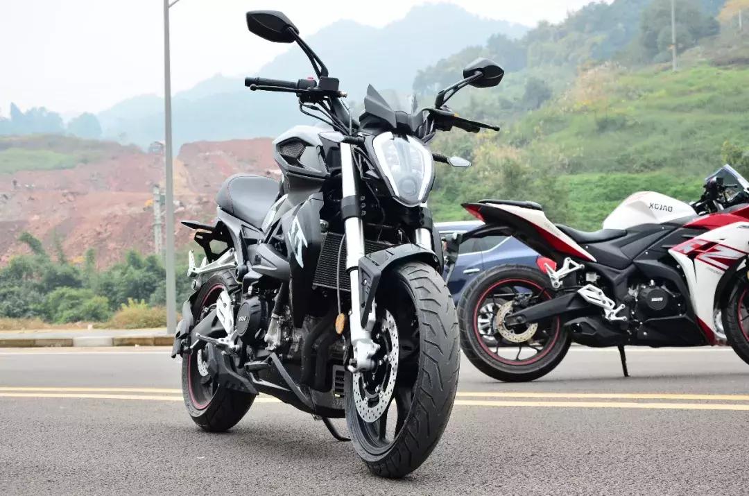 新感觉双缸250街车,新感觉双缸250新版官网