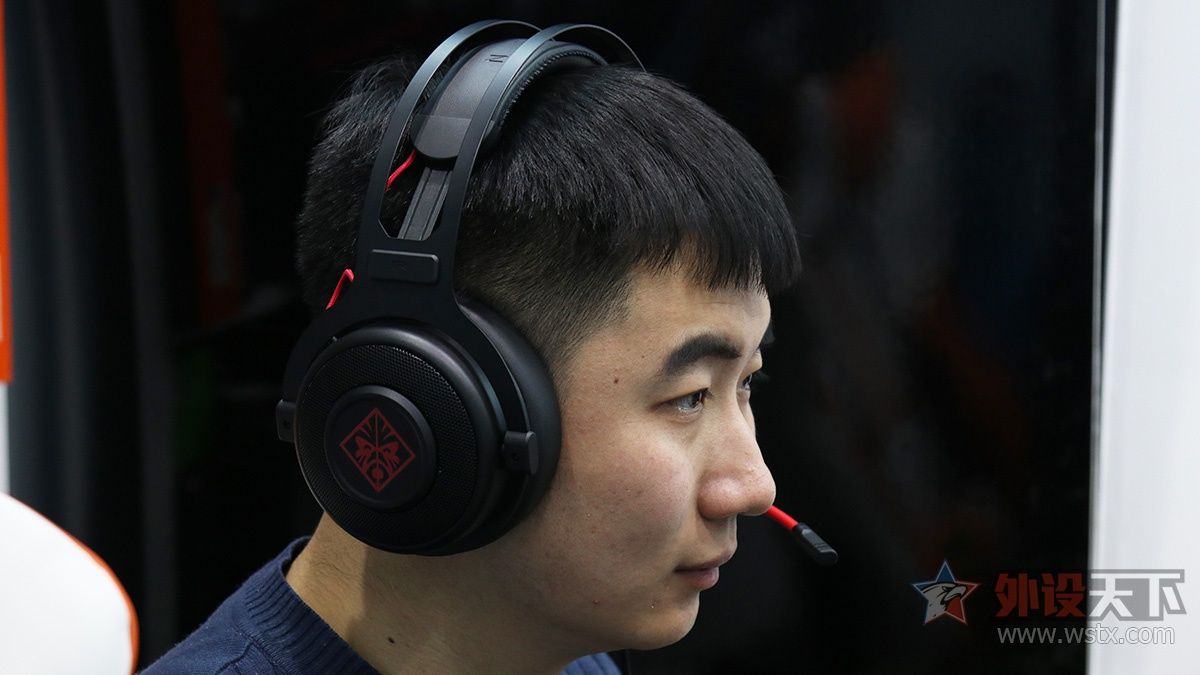 暗影精灵800耳机有几种样子,惠普暗影精灵哪个型号性价比最高