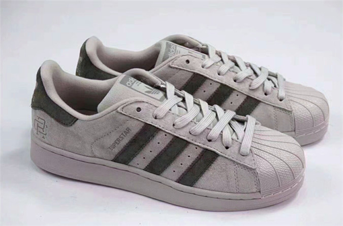 阿迪达斯adidas最新款三叶草,adidas阿迪达斯大男童鞋子