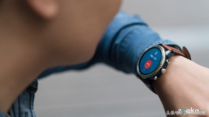 戴着FossilQ智能手表的我,终于像个人生赢家