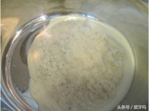 别浪费这两种喝剩的渣子，倒在多肉植物盆土里，长壮长肥，猛爆仔