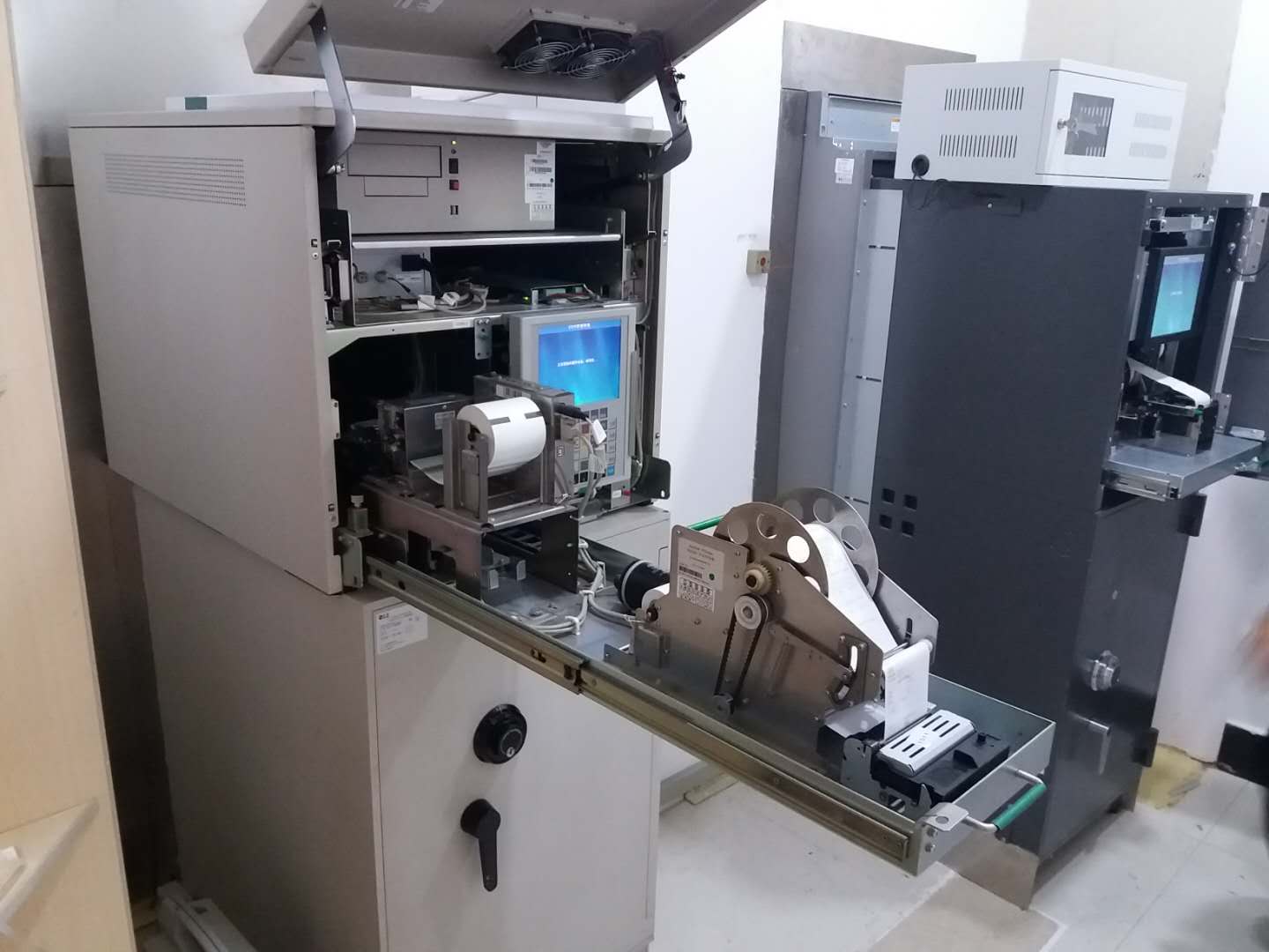 涨知识,笔者扒一扒被银行ATM机吞钱的原因和具体处理办法