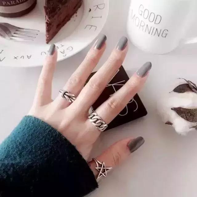 2021最火美甲显白颜色短指甲款式,今年流行的短指甲美甲