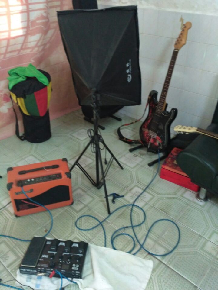 电吉他教学入门零基础新手,初学者学电吉他的全部过程