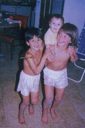 梅西纪录片完整版童年,梅西童年和c罗童年