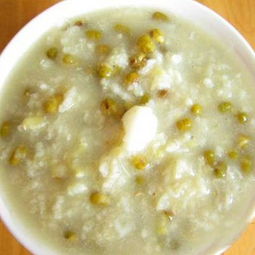 滋阴润燥的银耳莲子百合汤,滋补肾阴的百合