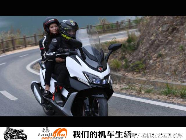 2024款光阳赛艇250踏板简介,20款光阳赛艇250机车评测