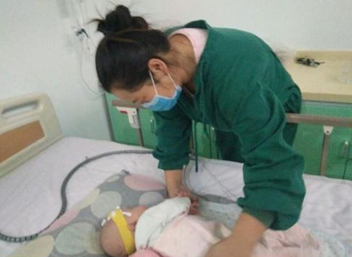 五个月宝宝咳嗽医院说住院,宝宝6个月了咳嗽发烧怎么处理的