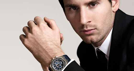 梅西c罗足球明星踢球视频,c罗戴的宇舶手表