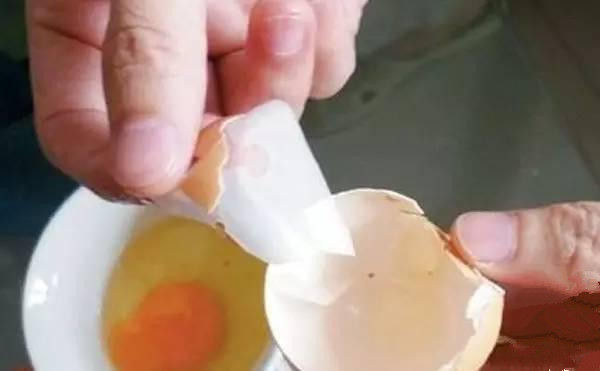 用鸡蛋壳这样养花1年不用施肥,鸡蛋壳别再扔了这样做比肉还好吃