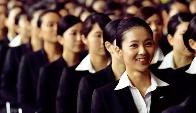 最新评选全球航空公司Top10,经济舱也能坐出头等舱的感觉!