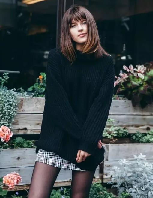 最近很火的针织衫打底,2022时尚潮流百搭针织衫打底单穿