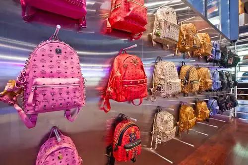 机场免税店什么东西最值得买,机场免税店的东西便宜吗