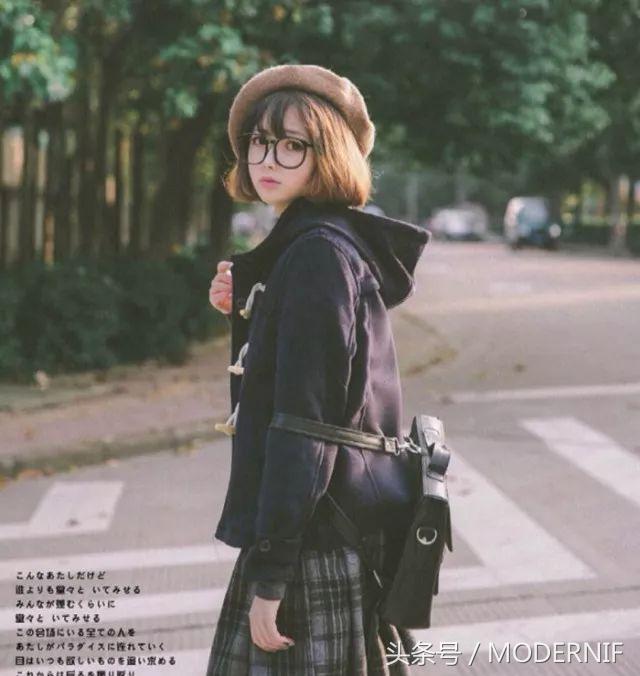 大衣的扣子怎么看上档次,大衣没有扣子怎样加扣子