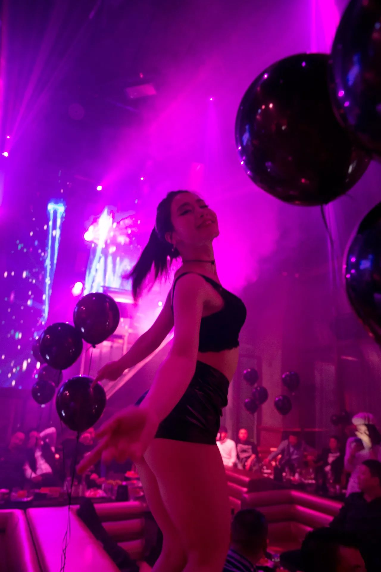 成都最好的电音酒吧,成都最顶尖酒吧视频