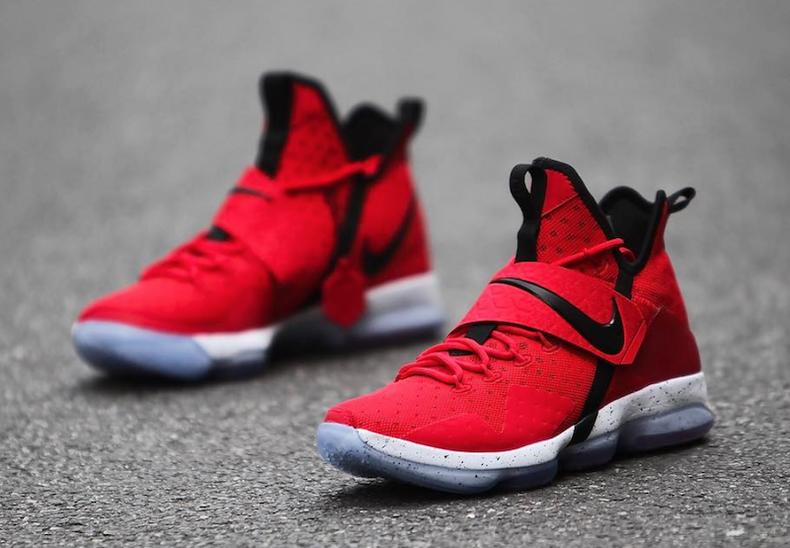 中锋不卖鞋,中锋不卖鞋的原因有哪些