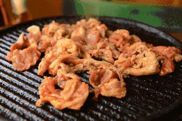 火爆南锣的食肉兽小馆搬到三里屯啦！排到天荒地老也要吃到！