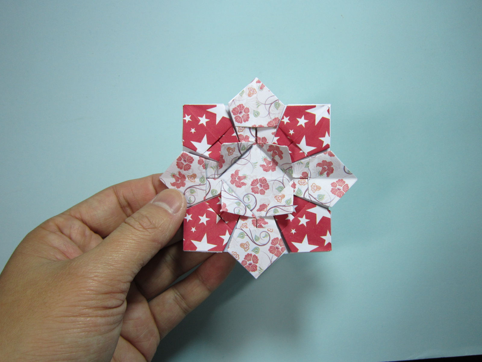 花篮折纸的折法,小花篮折纸手工制作步骤书面解说