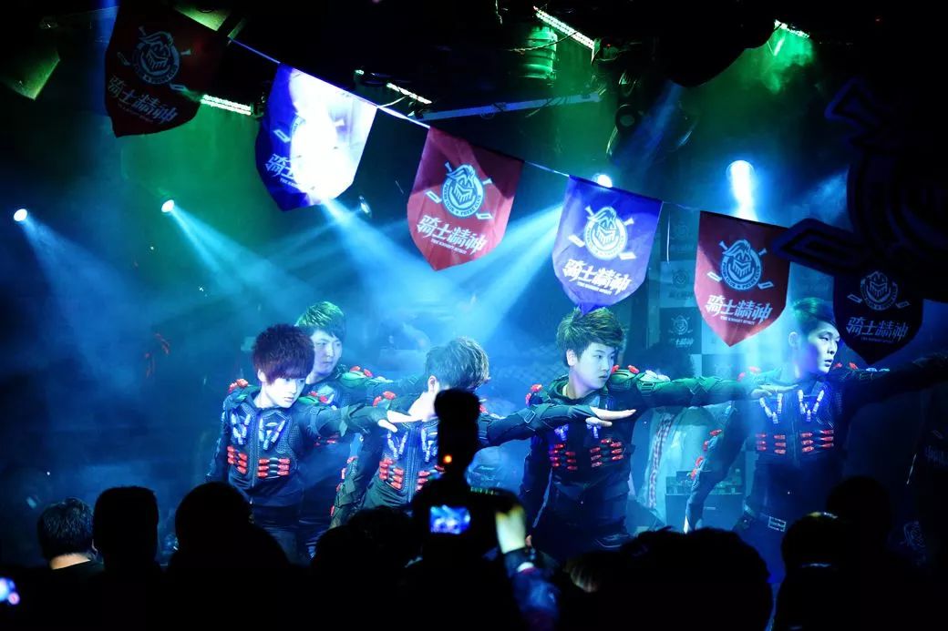 夜·苏州丨竟比书店多10倍！2000多家酒吧，不只有酒还有故事！