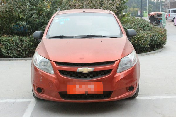 雪佛兰赛欧外形尺寸是多少,雪佛兰赛欧有哪些颜色图片