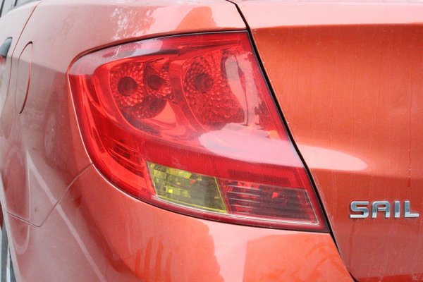 雪佛兰赛欧是什么样的款式,小巧好看的雪佛兰小赛欧新车