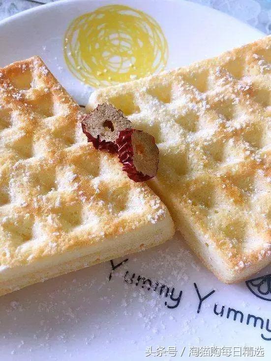 好看又好吃又简单的华夫饼做法,华夫饼加点料香酥软糯又美味