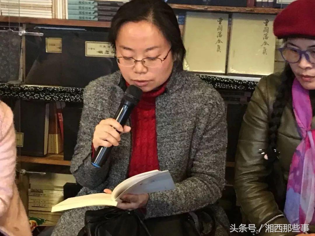 35岁，不想虚度人生，骑摩托车穿越青藏高原，写三本书还多次获奖