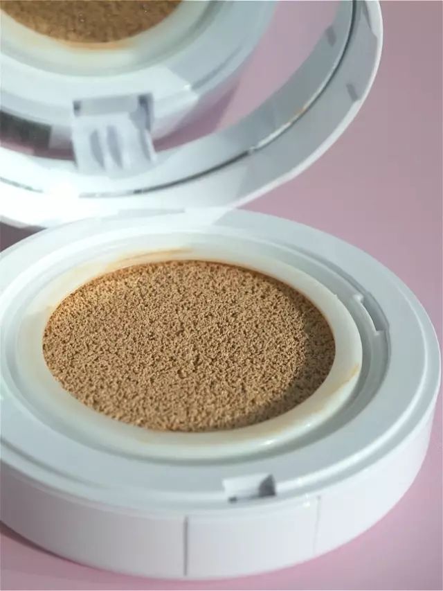 ysl气垫摇滚测评,珂莱欧和ysl气垫对比