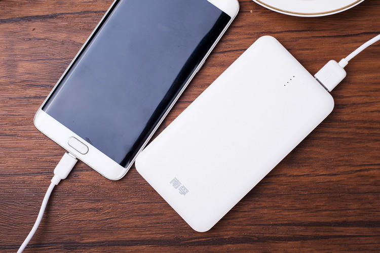 南孚充电宝10000毫安是快充吗,南孚智造充电宝