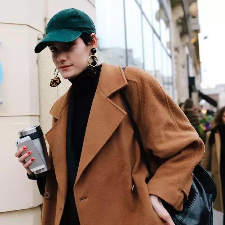 颜值全靠美颜,颜值全靠发型支撑