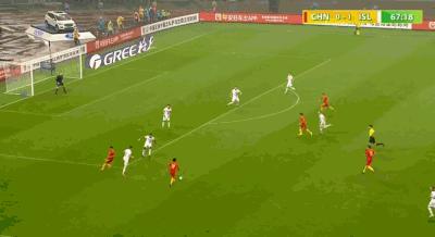 同样是在场上散步，梅西被赞合理分配体能，而他却断送了职业生涯