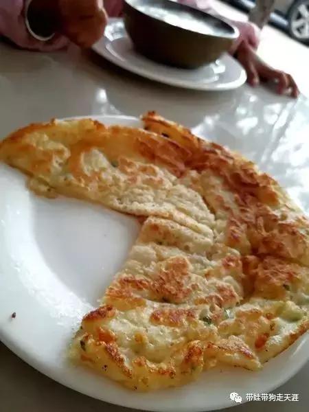 带孩子丽江自驾游,宝妈开着车带熊孩子兜风文案