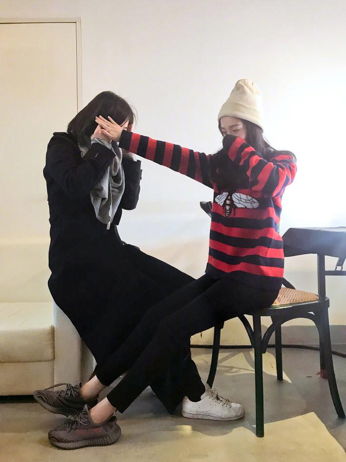 周云鹏杨幂同款,杨幂撞衫周云鹏