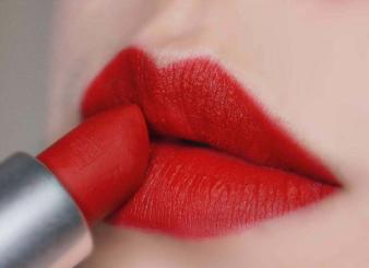 过年口红福利盘点,最近比较火的口红礼包