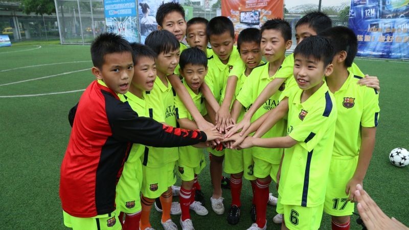 奔跑吧社团争霸赛来袭,奔跑吧足球比赛请来的足球冠军