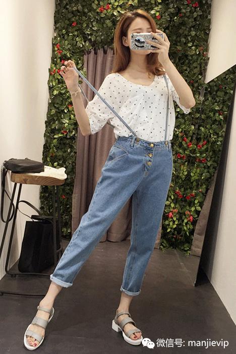 背带裤穿着显年轻活泼 (小个子特别时髦显嫩的背带裤)